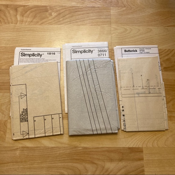 3 girls’ sewing patterns - skirts and dresses - Picture 3 of 3